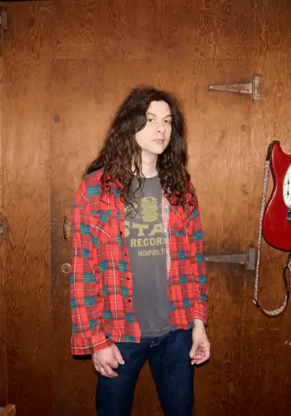 Kurt Vile And The Violators w/ Ryan Davis + The Roadhouse Band